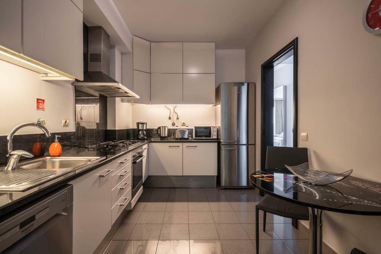 Oceanside Terrace Apartment By Holiday Rental Madeira Funchal  Eksteriør bilde